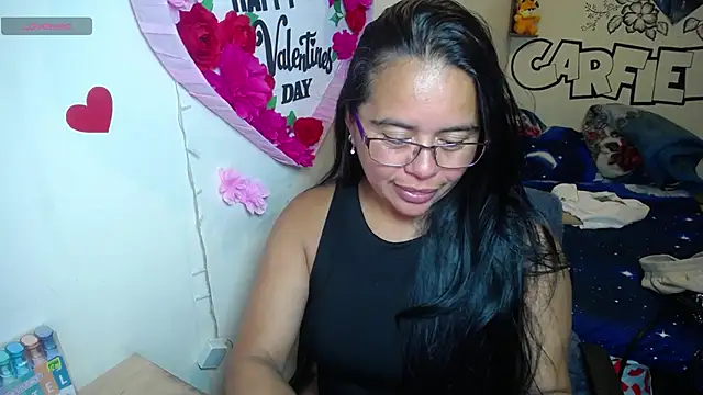Snapshot of Miss__kendra_ chatting on 05/10/26, 02:48 Miss kendra online show from 05/10/26, 02:48