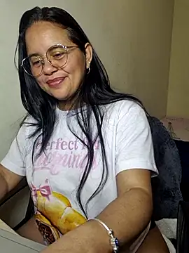 Snapshot of Miss__kendra_ chatting on 11/01/25, 02:51 Miss kendra online show from 11/01/25, 02:51