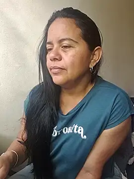 Snapshot of Miss__kendra_ chatting on 11/27/25, 01:55 Miss kendra online show from 11/27/25, 01:55