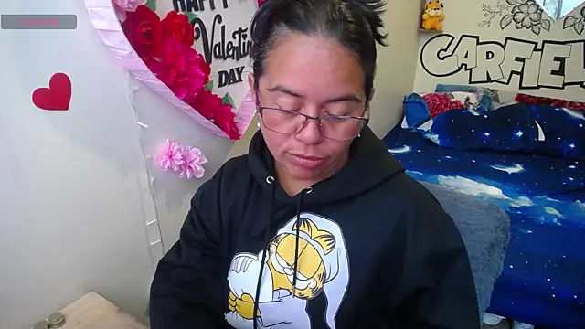 Snapshot of Miss__kendra_ chatting on 05/05/26, 02:42 Miss kendra online show from 05/05/26, 02:42