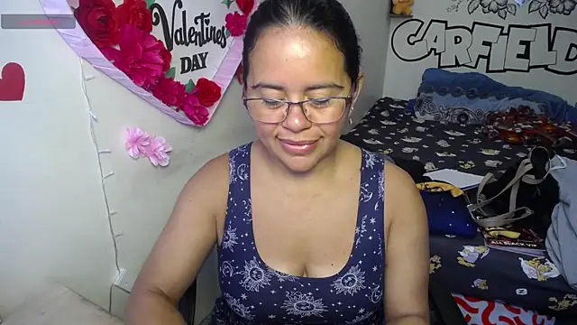 Snapshot of Miss__kendra_ chatting on 05/11/26, 04:04 Miss kendra online show from 05/11/26, 04:04