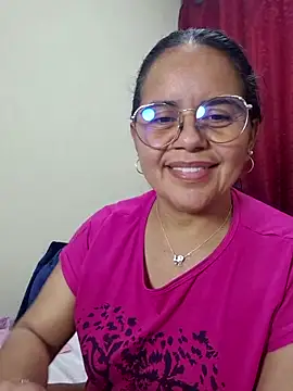 Snapshot of Miss__kendra_ chatting on 11/05/25, 02:58 Miss kendra online show from 11/05/25, 02:58