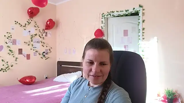 Mirabelle Velvet online show from 03/09/26, 04:49