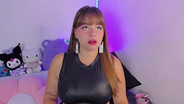 LucieAngels online show from 04/23/26, 10:22