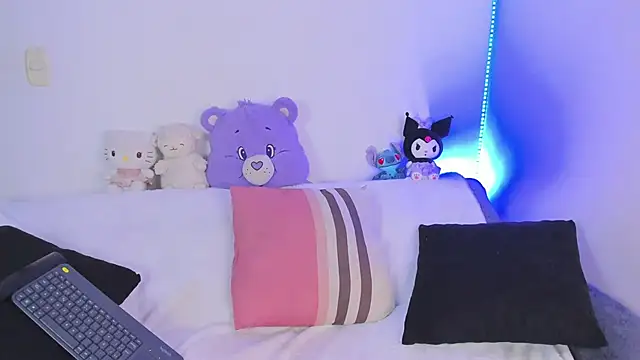 LucieAngels online show from 03/27/26, 09:54