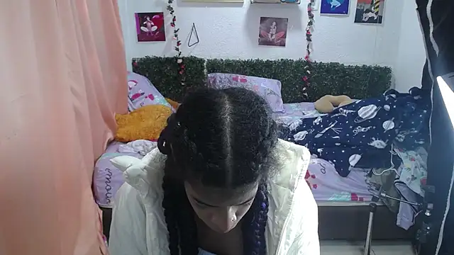 thianahorny online show from 06/17/26, 12:48