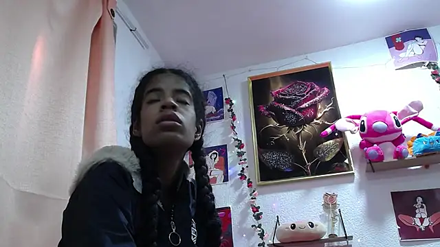 thianahorny online show from 04/28/26, 01:37