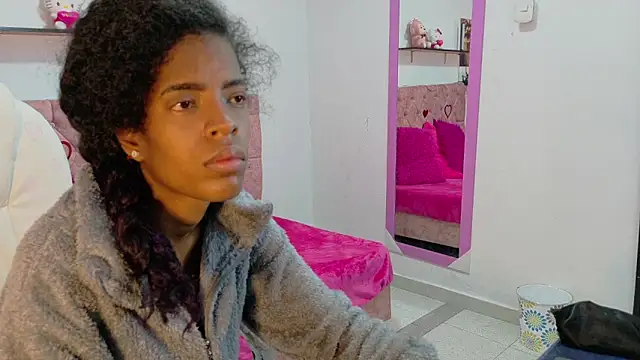 thianahorny online show from 04/08/26, 01:01