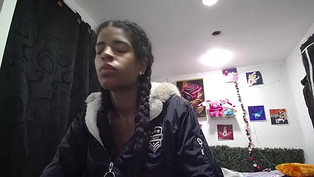 thianahorny online show from 04/14/26, 12:32