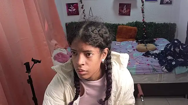 thianahorny online show from 07/06/26, 01:40