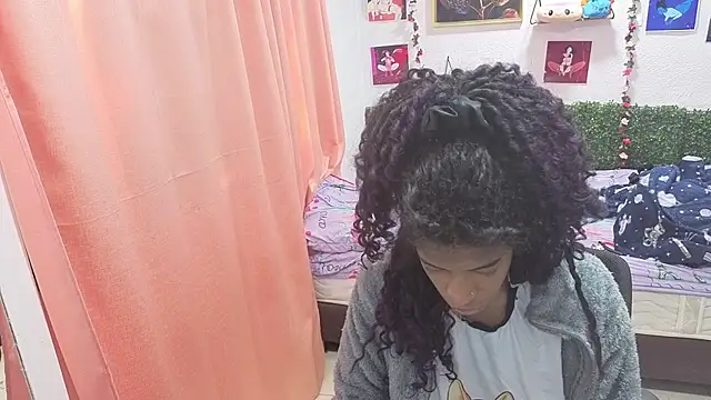 thianahorny online show from 07/14/26, 01:17