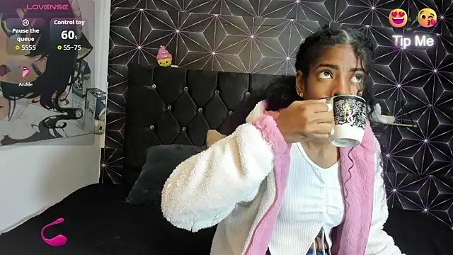 thianahorny online show from 03/06/26, 02:23