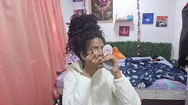 thianahorny online show from 07/11/26, 02:06