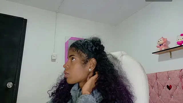 thianahorny online show from 03/26/26, 12:47