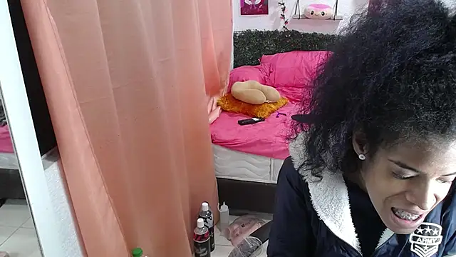 thianahorny online show from 06/01/26, 01:00