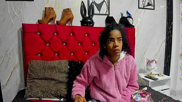 thianahorny online show from 03/19/26, 09:42