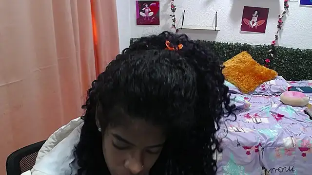 thianahorny online show from 05/09/26, 01:14