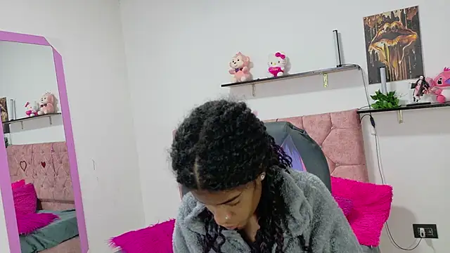 thianahorny online show from 04/03/26, 08:32