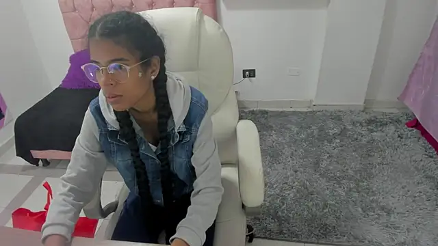 thianahorny online show from 01/16/26, 11:14