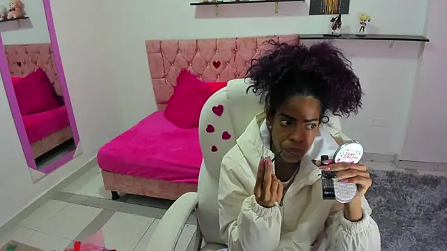 thianahorny online show from 03/04/26, 12:35