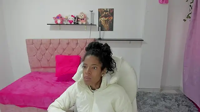 thianahorny online show from 01/12/26, 12:12