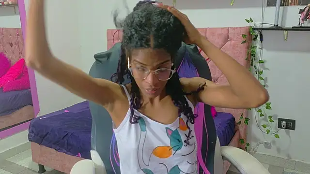 thianahorny online show from 04/01/26, 02:35