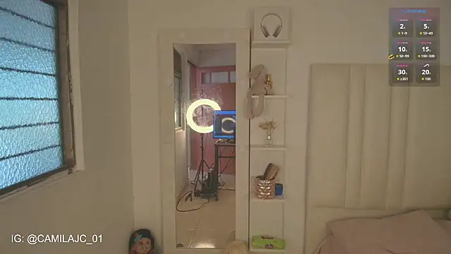 Snapshot of KIMMIE_01 chatting on 02/18/26, 03:41 KIMMIE 01 online show from 02/18/26, 03:41