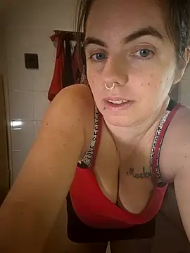 Snapshot of GeilesLuder36 chatting on 11/08/25, 12:42 GeilesLuder36 online show from 11/08/25, 12:42