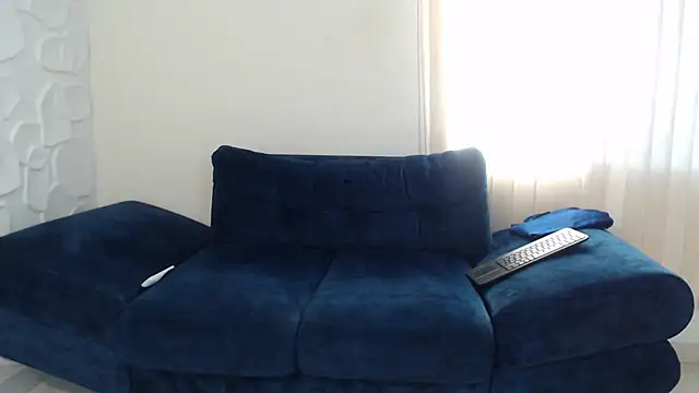 ChloeeRosse online show from 10/19/25, 01:03