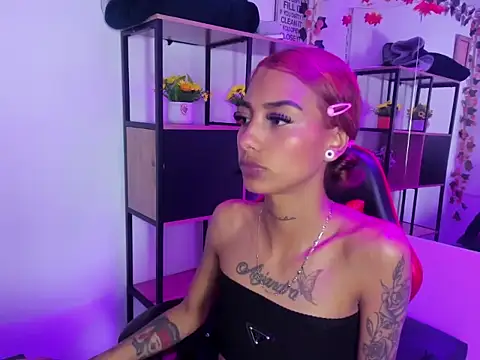 KarlaSlutSkinny   online show from 12/05/25, 03:27