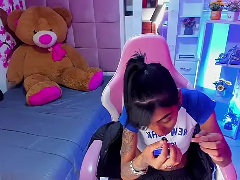 KarlaSlutSkinny   online show from 03/06/26, 03:29