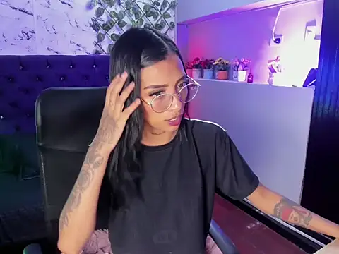 KarlaSlutSkinny   online show from 04/16/26, 09:39