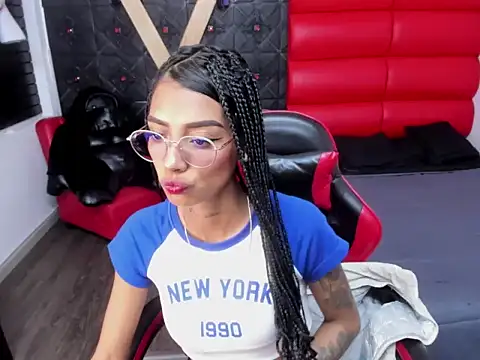 KarlaSlutSkinny   online show from 05/15/26, 08:18