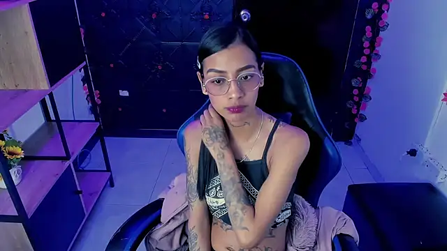 Snapshot of KarlaSlutSkinny__ chatting on 07/10/26, 08:53 KarlaSlutSkinny online show from 07/10/26, 08:53