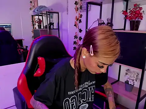 KarlaSlutSkinny   online show from 12/19/25, 03:21