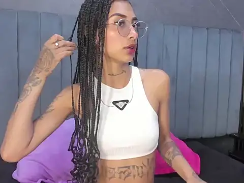 KarlaSlutSkinny   online show from 05/22/26, 09:13