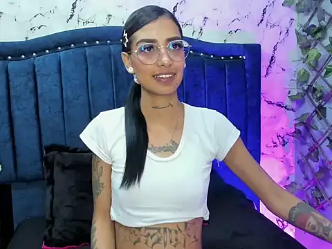 Snapshot of KarlaSlutSkinny__ chatting on 06/05/26, 02:49 KarlaSlutSkinny online show from 06/05/26, 02:49
