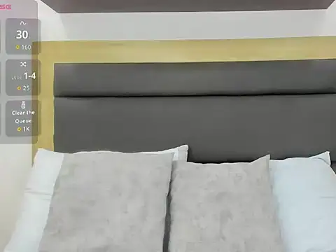 Snapshot of laura_maite_ chatting on 12/18/25, 12:09 laura maite online show from 12/18/25, 12:09