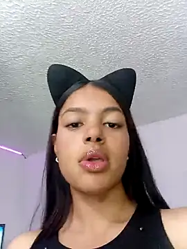 MeganHillss online show from 11/05/25, 05:10