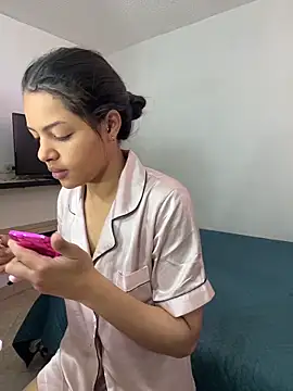 Snapshot of MeganHillss chatting on 02/17/26, 07:44 MeganHillss online show from 02/17/26, 07:44