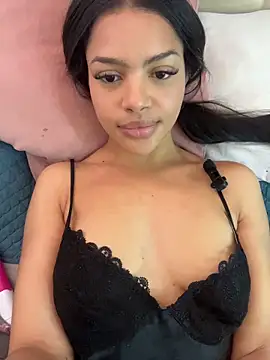 Snapshot of MeganHillss chatting on 02/26/26, 02:17 MeganHillss online show from 02/26/26, 02:17