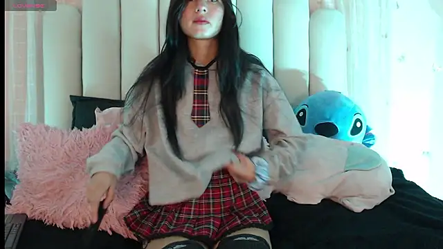 SweetRenata  online show from 02/02/26, 01:21