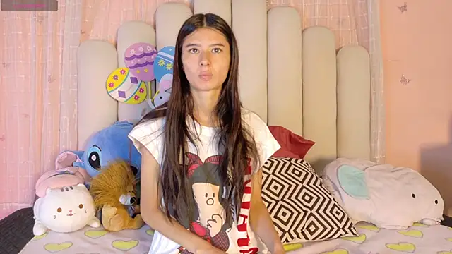 SweetRenata  online show from 05/26/26, 12:03