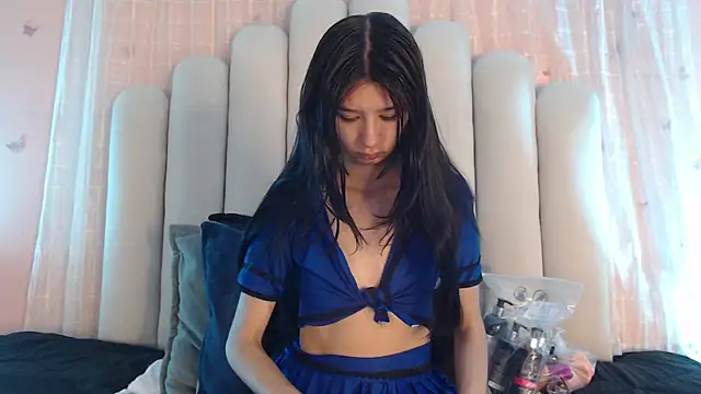 SweetRenata  online show from 12/18/25, 12:20