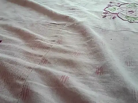 Snapshot of vickymtrb chatting on 10/14/25, 04:57 vickymtrb online show from 10/14/25, 04:57