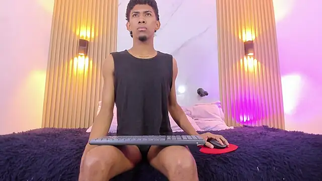 Ethan thouse online show from 10/15/25, 07:22