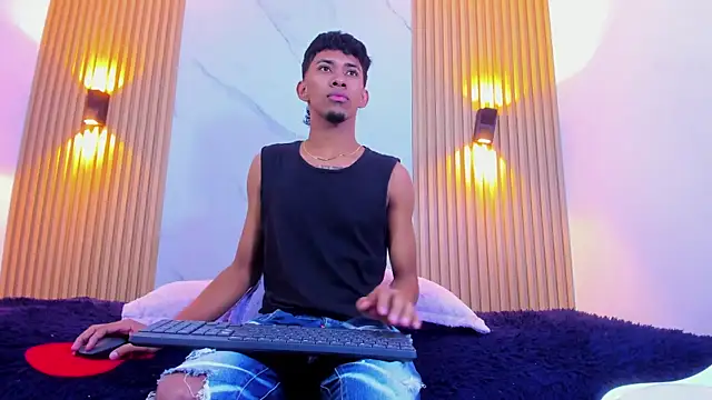 Ethan thouse online show from 10/09/25, 03:40