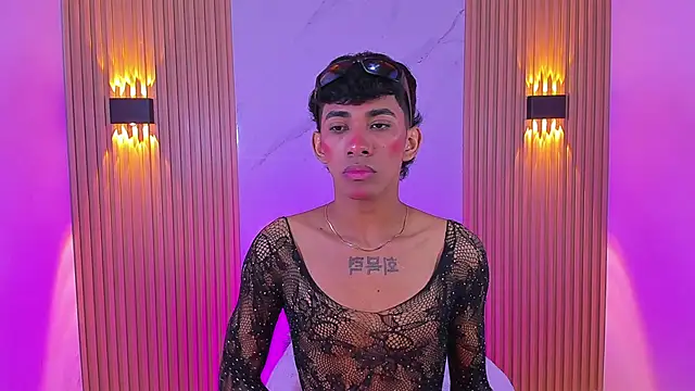 Ethan thouse online show from 11/20/25, 08:09