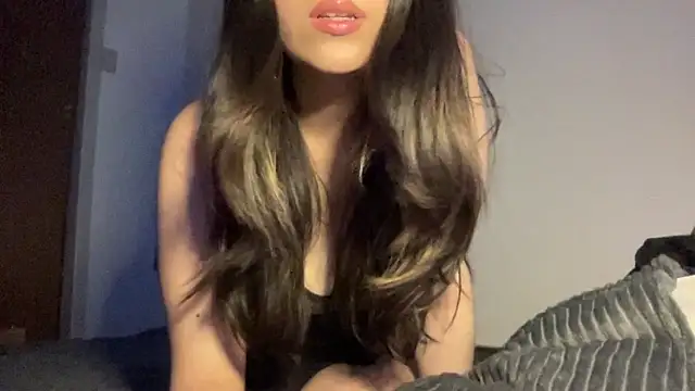 Snapshot of Bri_Starr chatting on 10/19/25, 03:20 Bri Starr online show from 10/19/25, 03:20