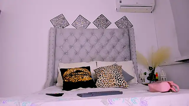 ChocoBunny1 online show from 10/14/25, 03:29